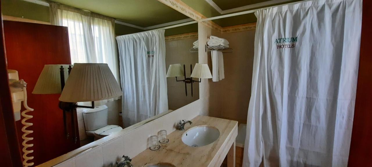 Sant Jordi Hotel Montbrió del Camp Eksteriør billede