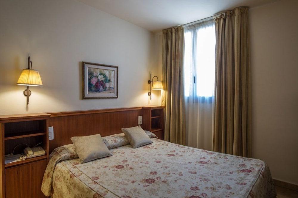 Sant Jordi Hotel Montbrió del Camp Eksteriør billede