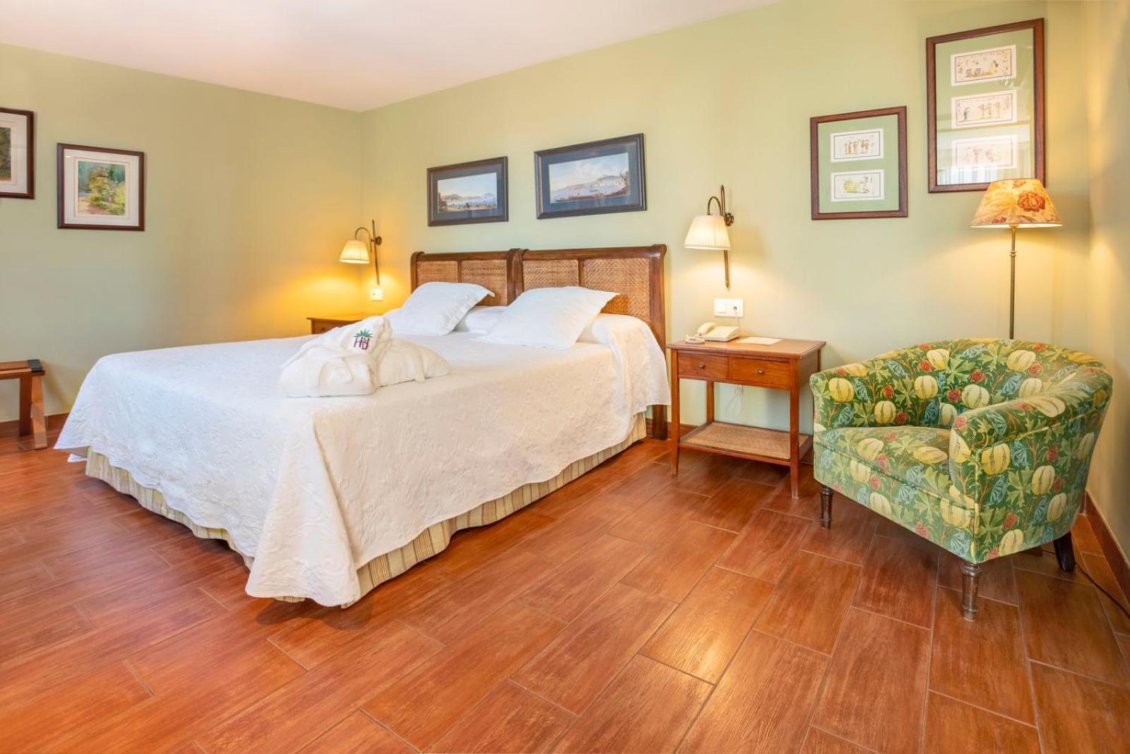 Sant Jordi Hotel Montbrió del Camp Eksteriør billede