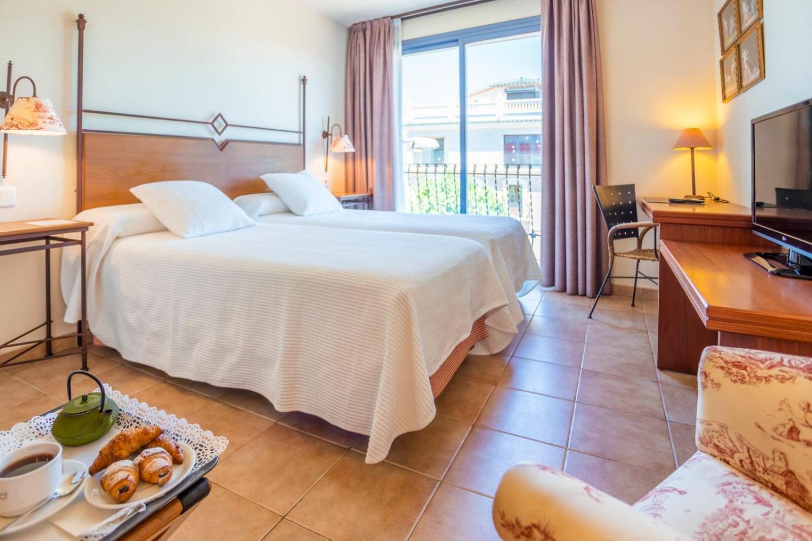 Sant Jordi Hotel Montbrió del Camp Eksteriør billede