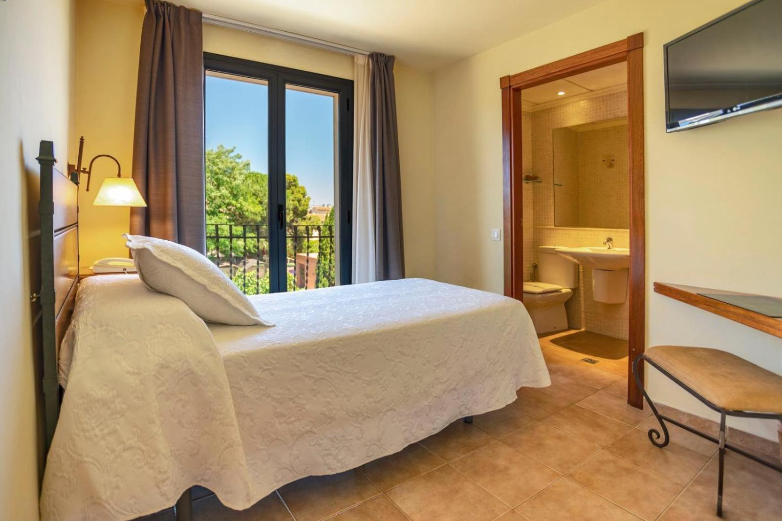 Sant Jordi Hotel Montbrió del Camp Eksteriør billede