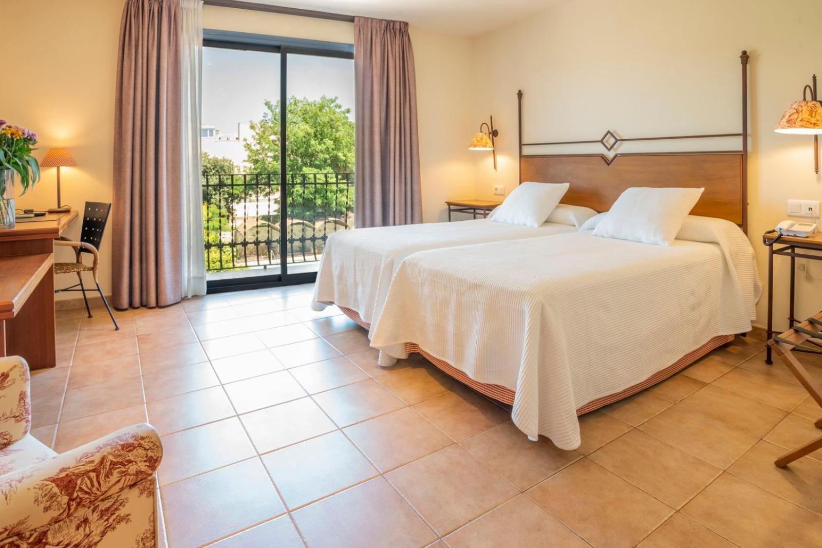 Sant Jordi Hotel Montbrió del Camp Eksteriør billede