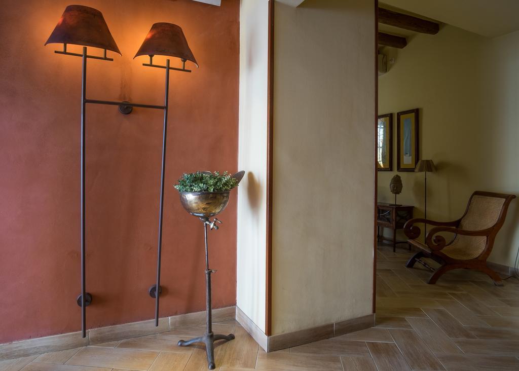 Sant Jordi Hotel Montbrió del Camp Eksteriør billede