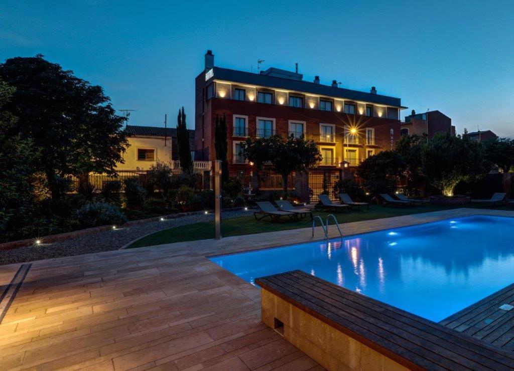 Sant Jordi Hotel Montbrió del Camp Eksteriør billede